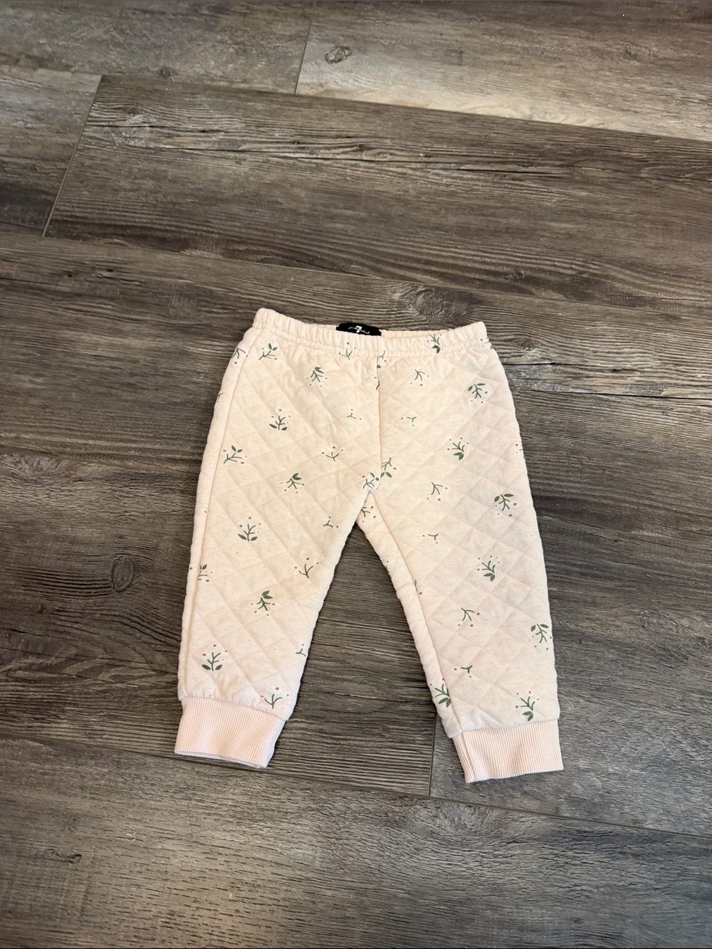 7 For All Mankind Pink Foral‎ Quilted Sweatpants